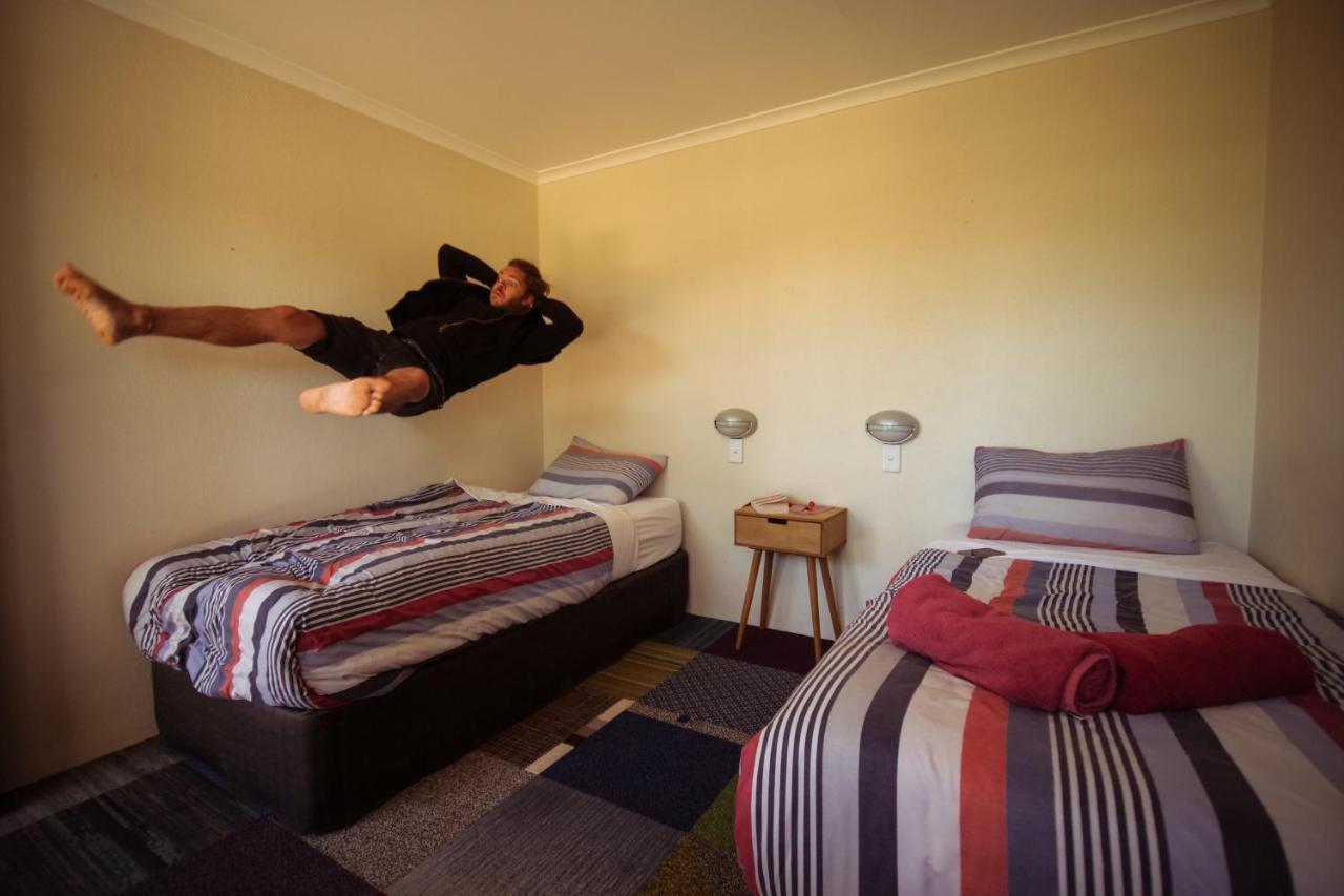 Jump Inn Alice Budget Accommodation Alice Springs Eksteriør billede