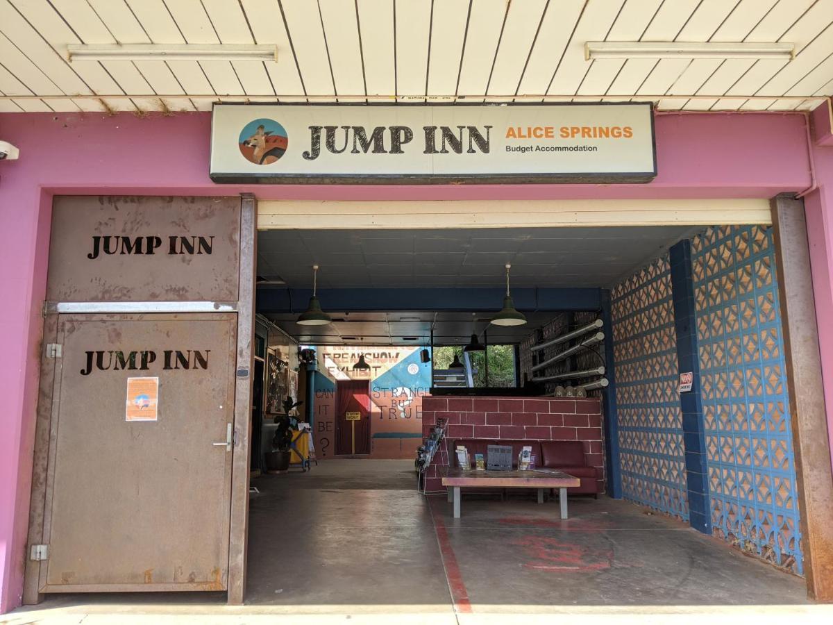 Jump Inn Alice Budget Accommodation Alice Springs Eksteriør billede